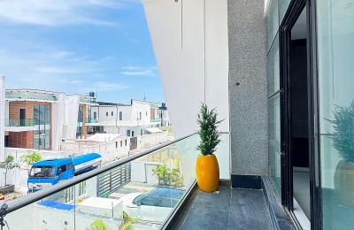 5 BEDROOM DETACHED DUPLEX WITH A SWIMMING POOL