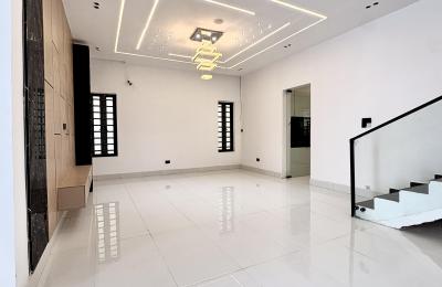 4 BEDROOM DETACHED DUPLEX FOR SALE