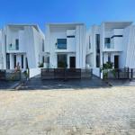 4 BEDROOM DETACHED DUPLEX WITH SWIMMING POOL FOR SALE
