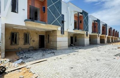 4 BEDROOM TERRACE DUPLEX
