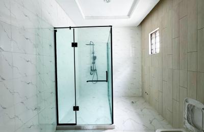 5 BEDROOM DETACHED DUPLEX WITH A SWIMMING POOL