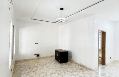4 BEDROOM TERRACE DUPLEX