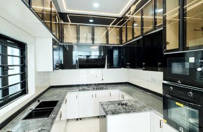 4 BEDROOM SEMI DETACHED DUPLEX