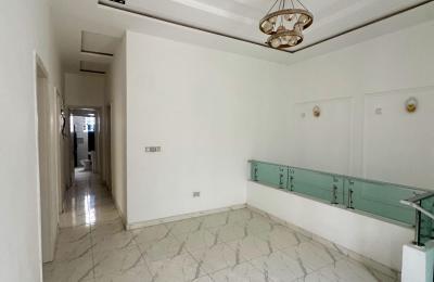 5 BEDROOM DETACHED DUPLEX