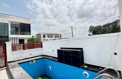 4 BEDROOM DETACHED DUPLEX WITH SWIMMING POOL