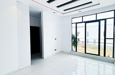 4 BEDROOM TERRACE DUPLEX