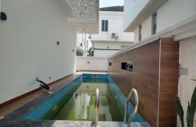 5 BEDROOM DETACHED DUPLEX