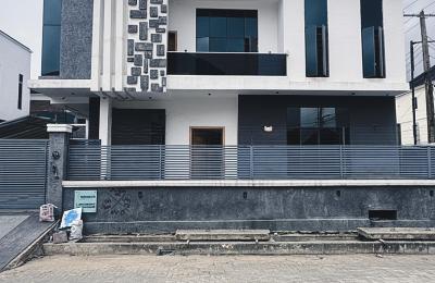 5 BEDROOM DETACHED DUPLEX
