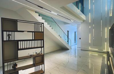 4 BEDROOM DETACHED DUPLEX WITH SWIMMING POOL