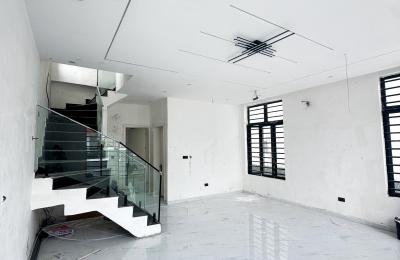 5 BEDROOM DETACHED DUPLEX