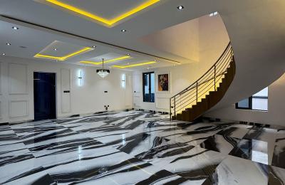 6 BEDROOM DETACHED DUPLEX WITH A SWIMMING POOL