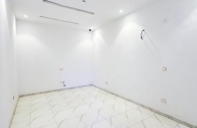 6 BEDROOM DETACHED DUPLEX WITH A SWIMMING POOL