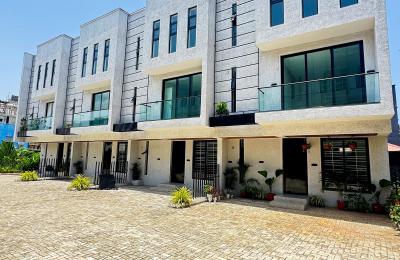 4 BEDROOM TERRACE DUPLEX
