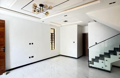 4 BEDROOM TERRACE DUPLEX