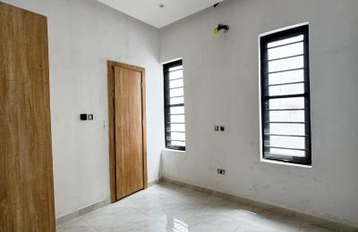 4 BEDROOM SEMI DETACHED DUPLEX