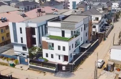 5 BEDROOM DETACHED DUPLEX WITH A SWIMMING POOL