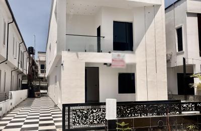 5 BEDROOM DETACHED DUPLEX