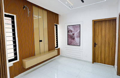 5 BEDROOM DETACHED DUPLEX WITH A SWIMMING POOL