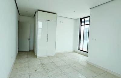 4 BEDROOM PENTHOUSE