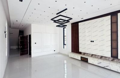 5 BEDROOM DETACHED DUPLEX WITH A SWIMMING POOL