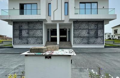5 BEDROOM SEMI DETACHED DUPLEX