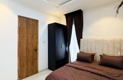 3 BEDROOM APARTMENT
