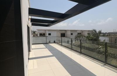 5 BEDROOM DETACHED DUPLEX