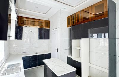 4 BEDROOM DETACHED DUPLEX WITH SWIMMING POOL