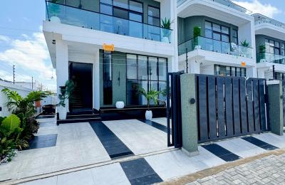 4 BEDROOM DETACHED DUPLEX FOR SALE