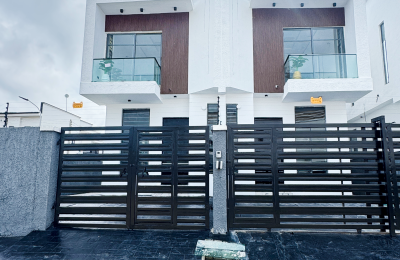 4 BEDROOM SEMI DETACHED DUPLEX