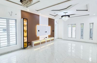 5 BEDROOM DETACHED DUPLEX