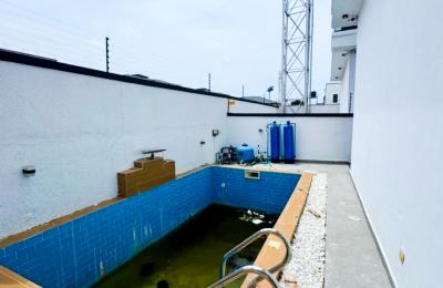 6 BEDROOM DETACHED DUPLEX WITH A SWIMMING POOL