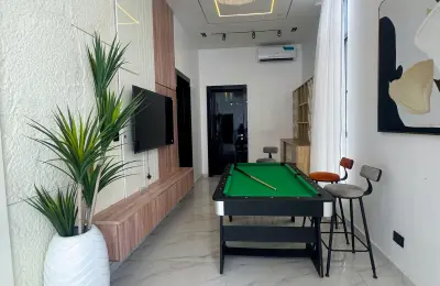 5 Bedroom Fully Detached Apartment