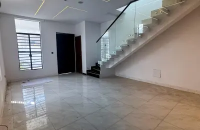 4 Bedroom Terrace