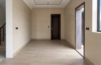 4-Bedroom Maisonette