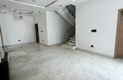 4 bedroom fully detached duplex