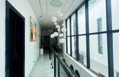 5 Bedroom Fully Detached Apartment
