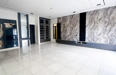 5 Bedroom Fully Detached With Swimming Pool & BQ