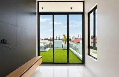 5 bedroom fully detached duplex