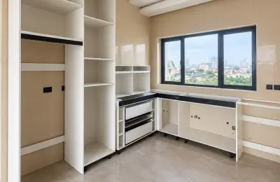 4-Bedroom Maisonette