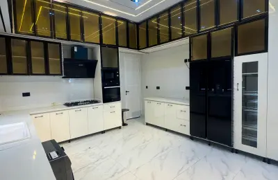 5 Bedroom Fully Detached Apartment
