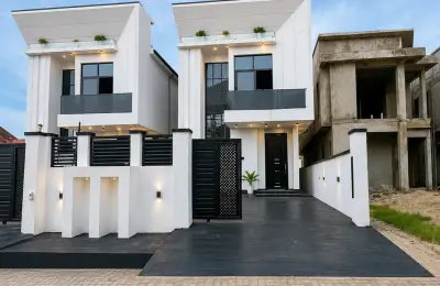 5 Bedroom Fully Detached With Swimming Pool & BQ