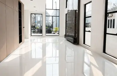 5 Bedroom Fully Detached Duplex