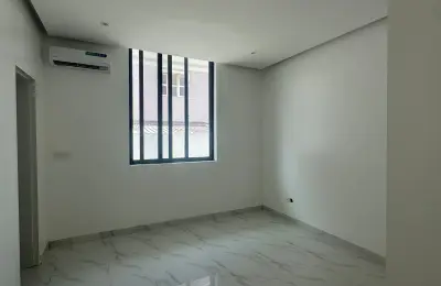 1 & 2 Bedroom Apartment