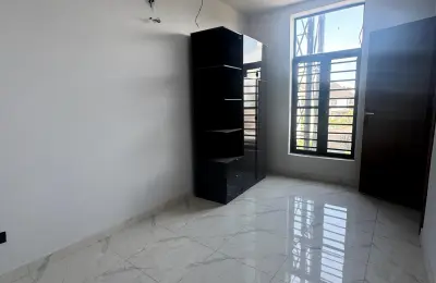 4 Bedroom Terrace