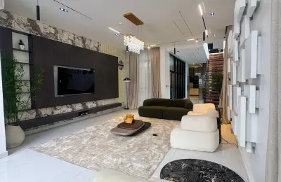 5 Bedroom Fully Detached Apartment