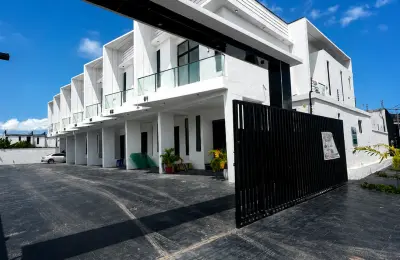 4 Bedroom Terrace