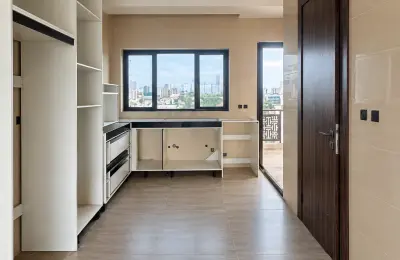 4-Bedroom Maisonette