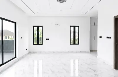 5 Bedroom Semi-Detached Duplex