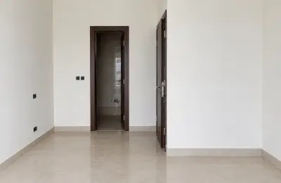 4-Bedroom Maisonette